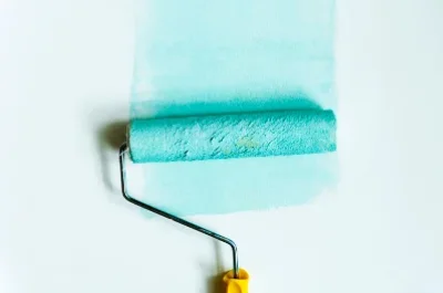 Peinture intérieure à Prunières — murs, plafonds et boiseries